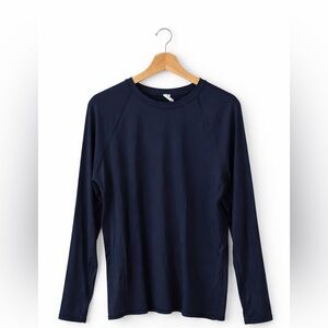 Lululemon Size Medium Navy  Rash guard
Good Condition